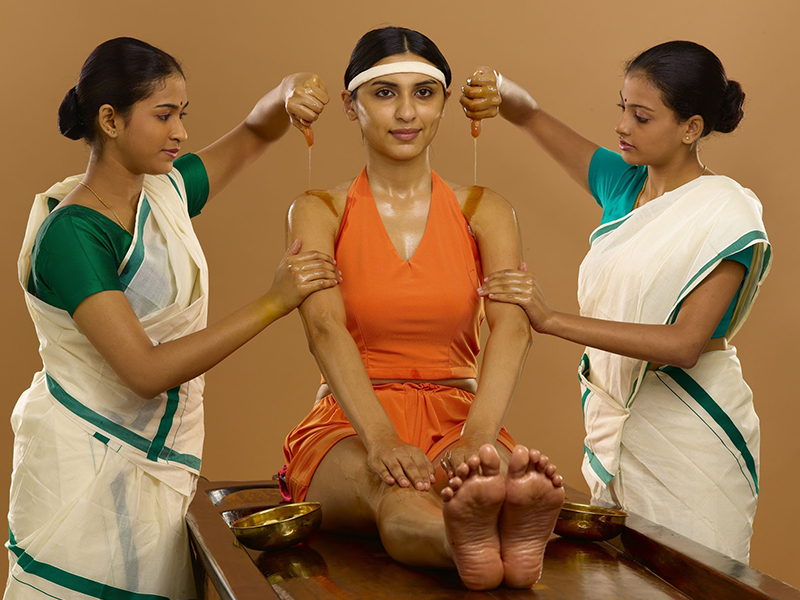 Pizhichil Warm Oil Therapy Ayurvedic Treatment Prakriti Chennai